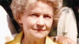 Color photograph of Helen Sanger, who died in July 2020.